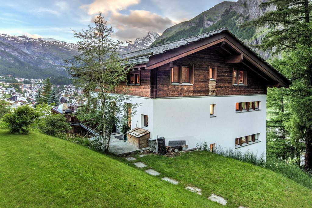 Chalet A La Casa Villa Zermatt Exterior photo